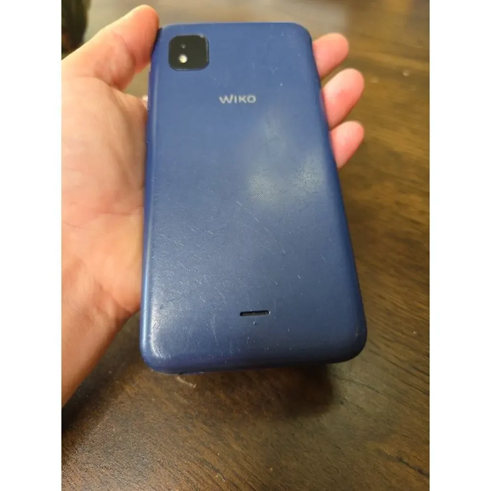 Wiko Voix Android Go Edition Smartphone – Blue – Cracked Screen –‎ Powers On